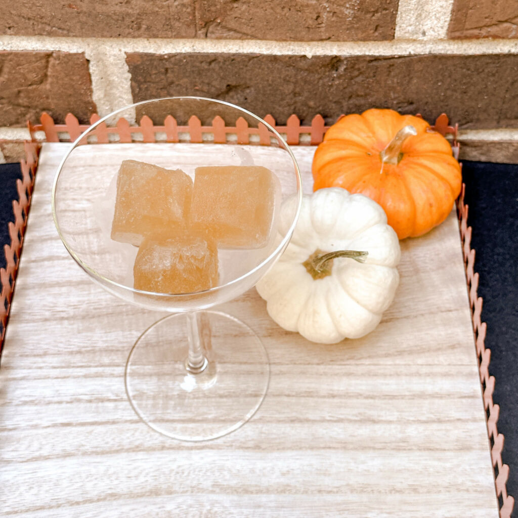 Fall whiskey cocktails with ice cubes, of course, because we can't stop the craze!