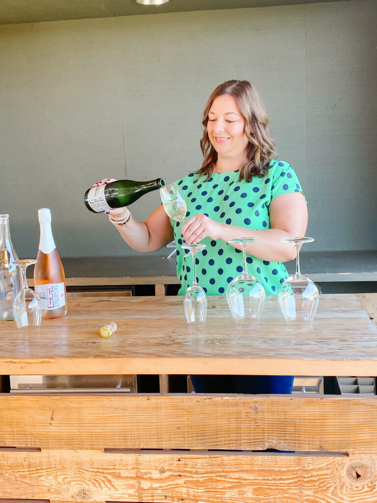 Wine tasting with a bubbly pop up bar is perfect for your next event.