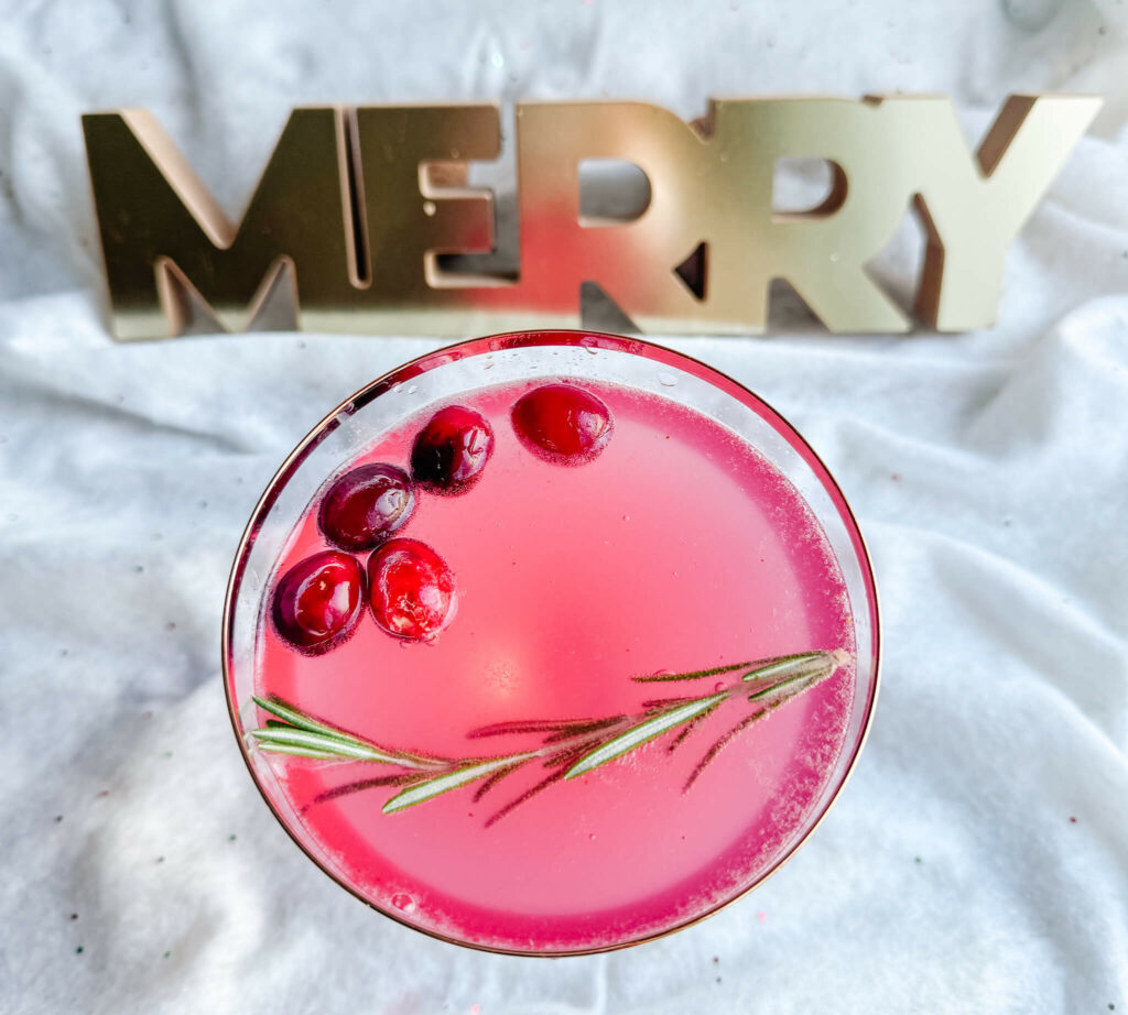 The perfect holiday gin cocktail for your next holiday party.