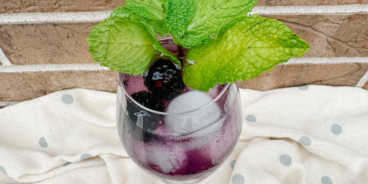 Fun Summer Cocktails with Fresh Mint Everyone Will Love